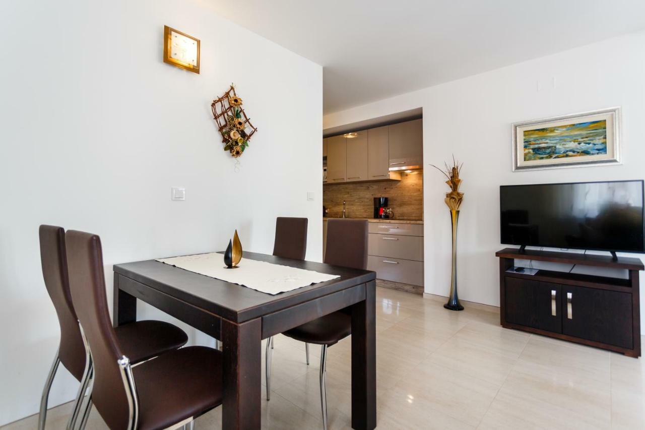 Villa Aria 1 马林斯卡 外观 照片